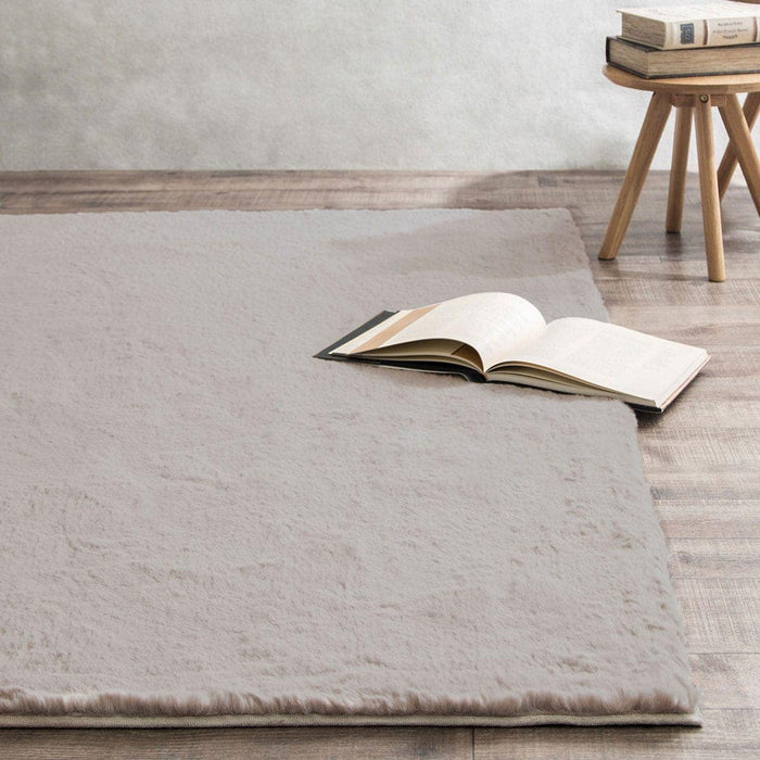 USAGI RUG3 200X285 LMO US01