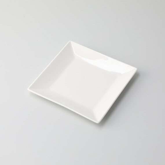 ĐĨA SỨ VUÔNG A 18CM