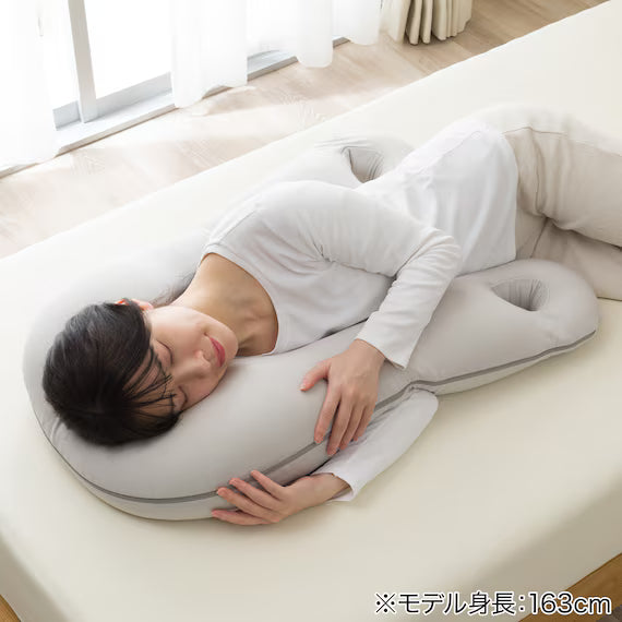 COVER FOR PILLOW2 THAT WRAPS AROUND THE UPPER BODY P2527