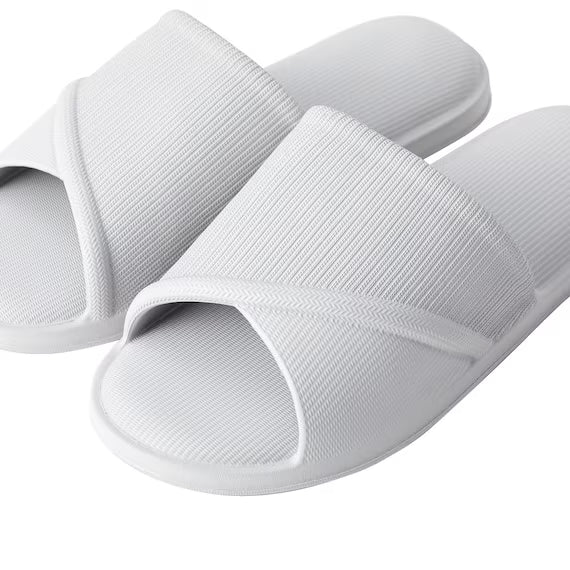 DÉP ĐI TRONG NHÀ EVA GY