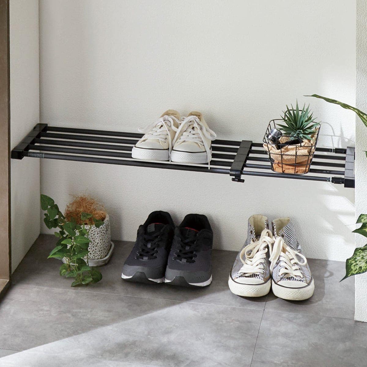 Shelf Support Props SLIDE PROP SHELF N P63-93BK