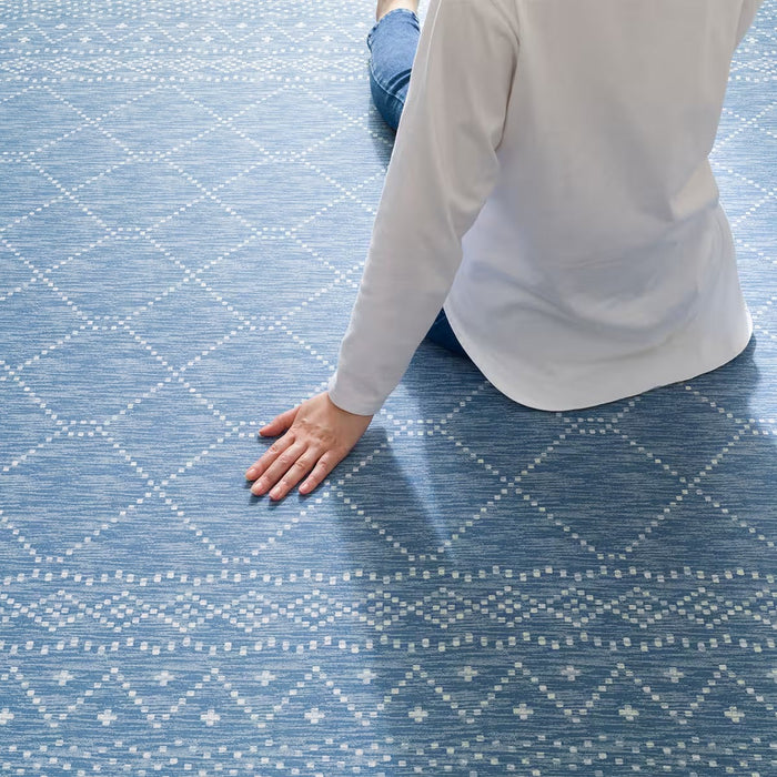 RUG NC EXTREME COLD RPT 185X240 BL Q01
